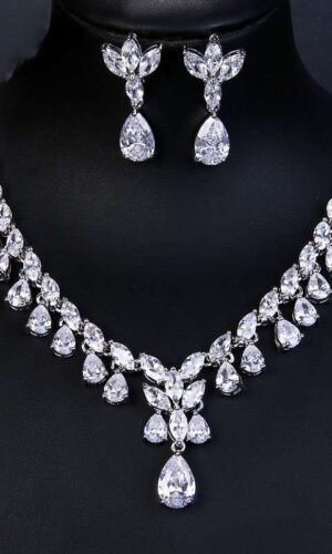Beautiful Bridal Jewelry Set Necklace and Earrings Set, Shiny Leaf Shape necklace for Bride Cubic Zircon Drop Earring Necklace Jewelry Set