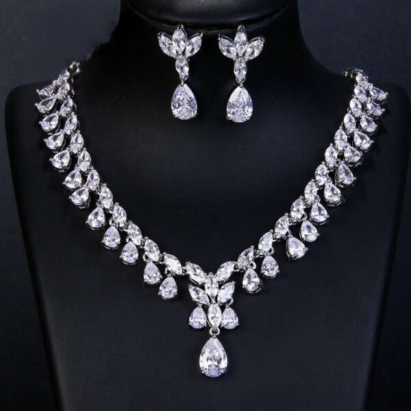 Beautiful Bridal Jewelry Set Necklace and Earrings Set, Shiny Leaf Shape necklace for Bride Cubic Zircon Drop Earring Necklace Jewelry Set