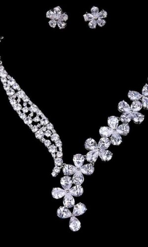 Cubic Zircon Jewelry Set for Women Stud Earrings and Necklace, Silver necklace, Wedding necklace set, Leaf style Wedding jewellery