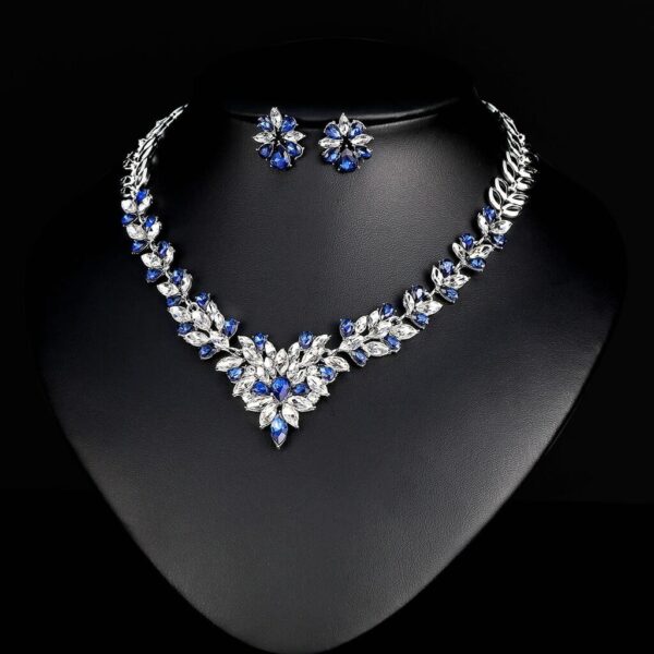 Glamorous Leaf-inspired Jewelry Set: Perfect for Weddings and Parties, Leaves Jewelry Sets for Women, Bridal Necklace Earrings Set, Wedding jewellery, Party Necklace