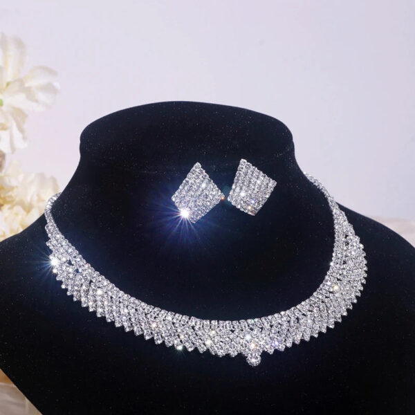 Shiny Necklace Earrings Set for Women, Party Jewellery set, Silver Necklace set, jewellery for gift