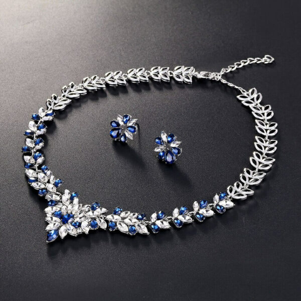 Glamorous Leaf-inspired Jewelry Set: Perfect for Weddings and Parties, Leaves Jewelry Sets for Women, Bridal Necklace Earrings Set, Wedding jewellery, Party Necklace