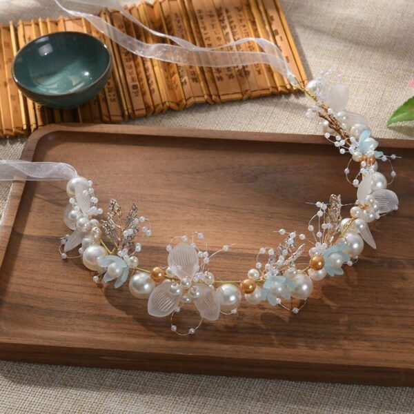 Bridal headband, Flower wedding headpiece, flower hair crown, Boho flower headband, white headband, Pearl Flower Wreath,Garland Head Hoop