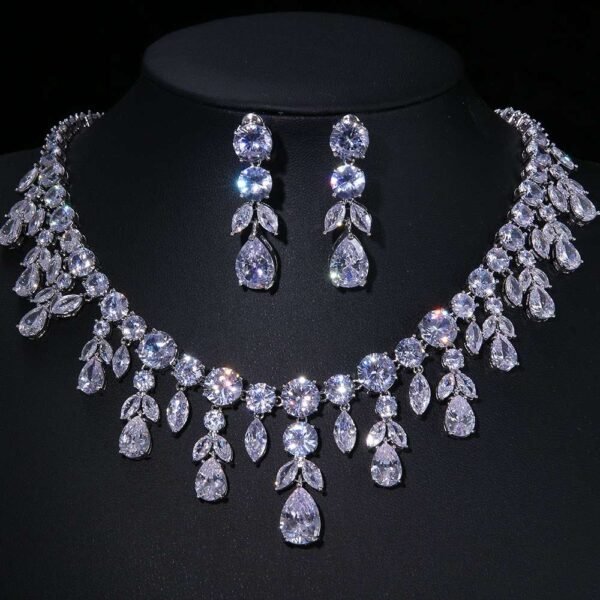 Cubic Zircon Necklace and Earrings,Silver Bridal Necklace and earrings, Jewelry Set, Water Drop Necklace, Leaf style jewellery for bride, Wedding Necklace set